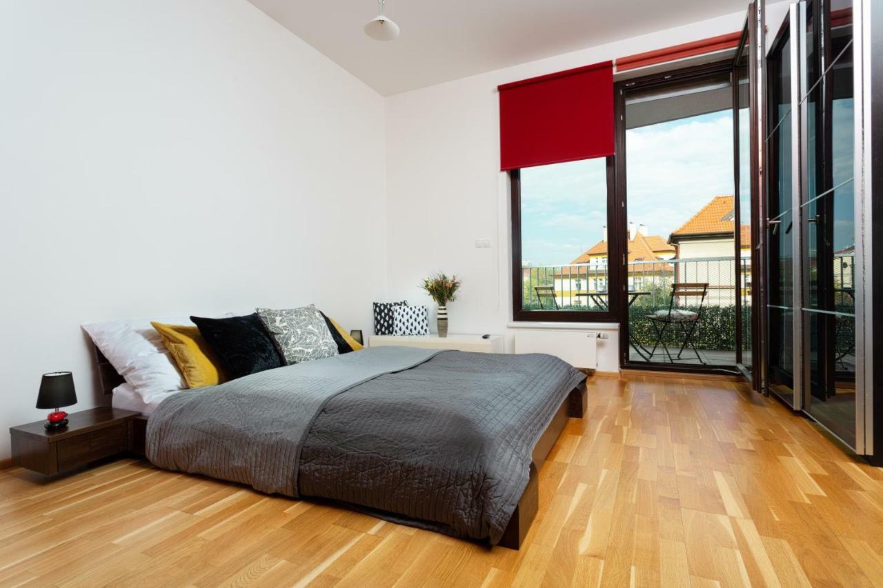 Prague Days - Family 2Bdr Apt - Garage Parking - Balcony Екстериор снимка